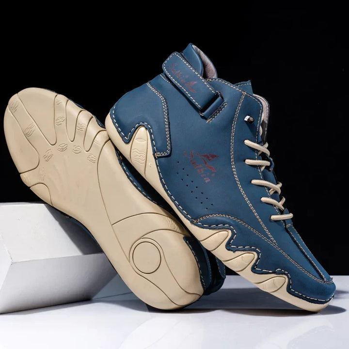 Trendige Herren High-Top Schuhe: Robuste Sneaker, die Komfort und Stil für den Winter verbinden.