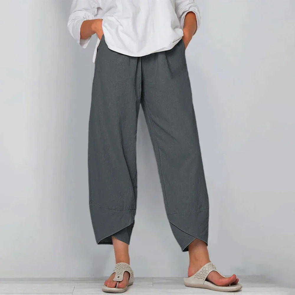 Elegante Damen High-Waist Culotte Hose in Beige mit weitem Bein, ideal für Freizeit, Büro und modische Outfits.