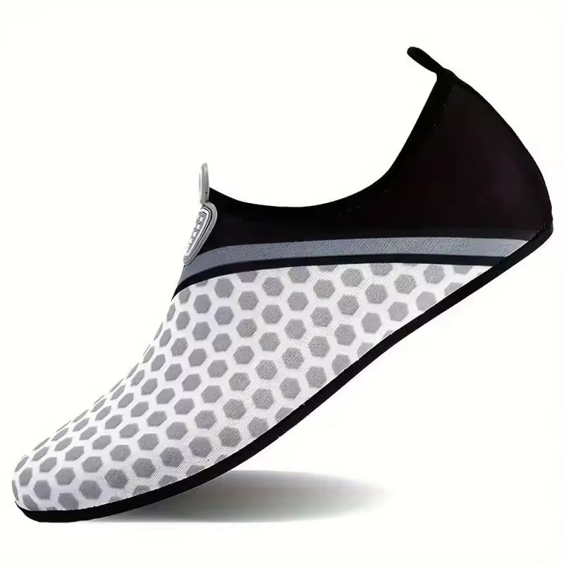 Leichte Badeschuhe für Damen und Herren, flexibel & rutschfest, perfekt für Strand, Pool & Fluss.