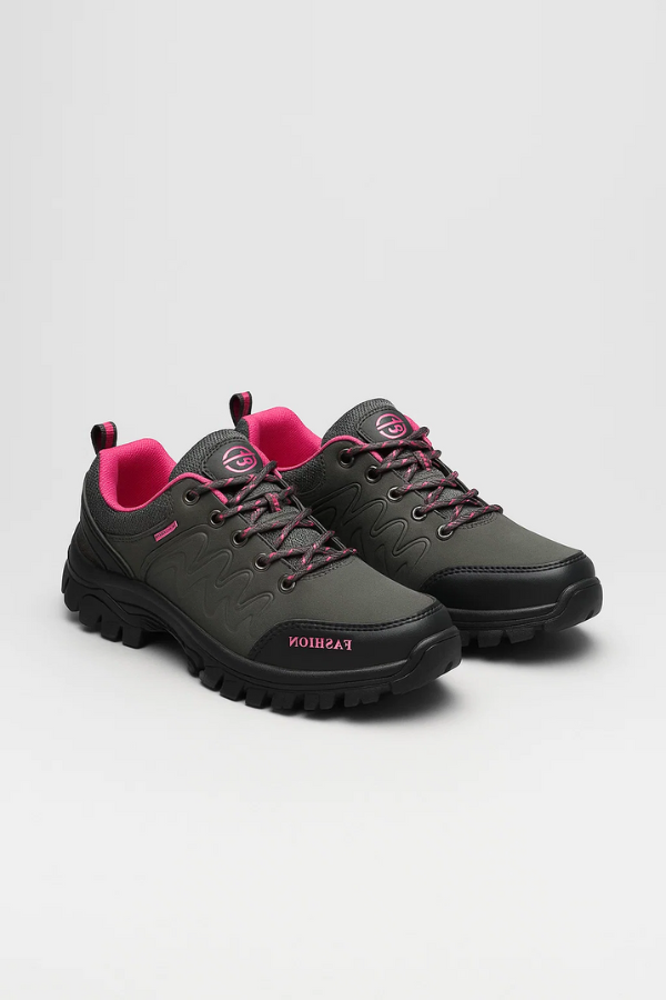 Damen Outdoor Wanderschuhe, braun, für Trekking und Freizeit. Bietet Komfort und sicheren Halt auf jedem Terrain.