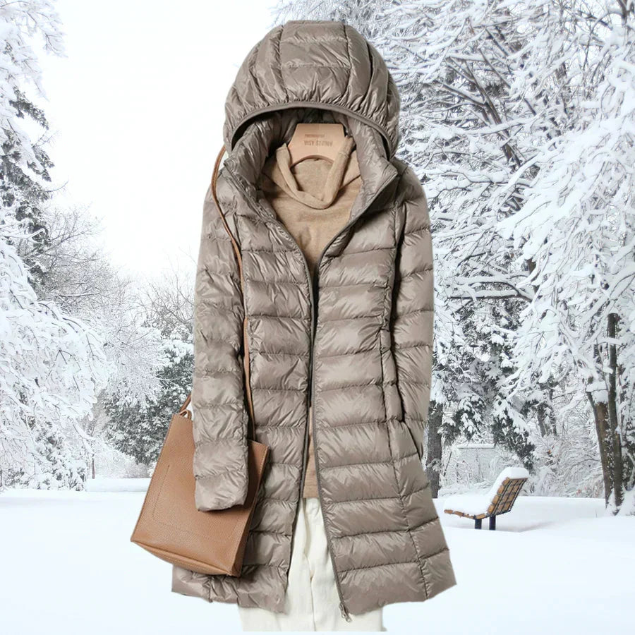 Warme Steppjacke für Damen, packbar & mit Kapuze. Perfekt für Herbst und Winter.