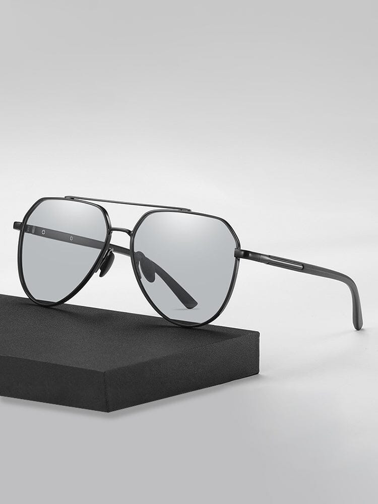 Hochwertige Herrenbrille: Runde polarisierte Sonnenbrille mit robustem Metallrahmen & zuverlässigem UV-Schutz.