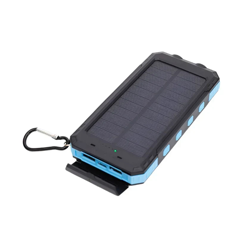 Umweltfreundliche Solar Powerbank mit Notfall-Taschenlampe. Lade dein Smartphone mit Sonnenenergie mobil auf.