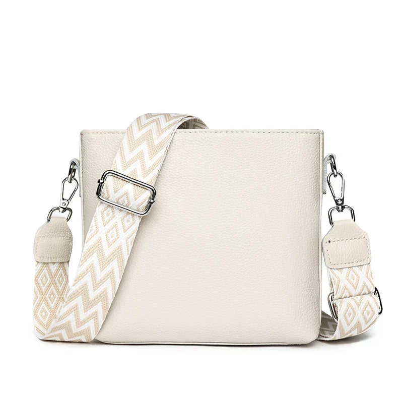 Blaue Leder-Schultertasche für Damen. Modische Damentasche mit abnehmbarem Gurt, perfekt für Alltag & Abend.