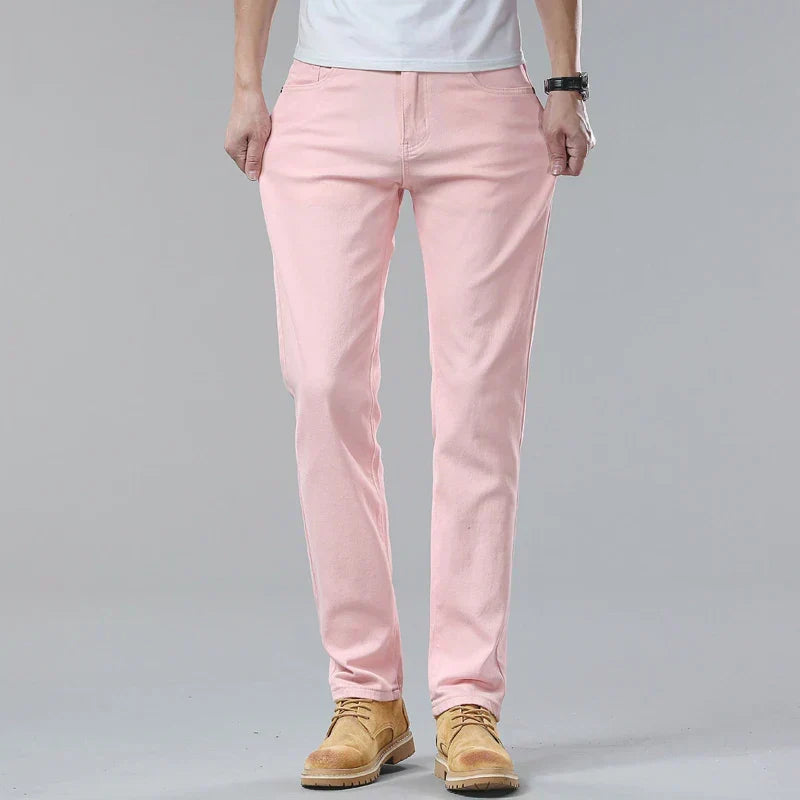 Blaue Herren Jeans mit geradem Bein, bequem & stilvoll für den Alltag. Vielseitige Freizeitmode.