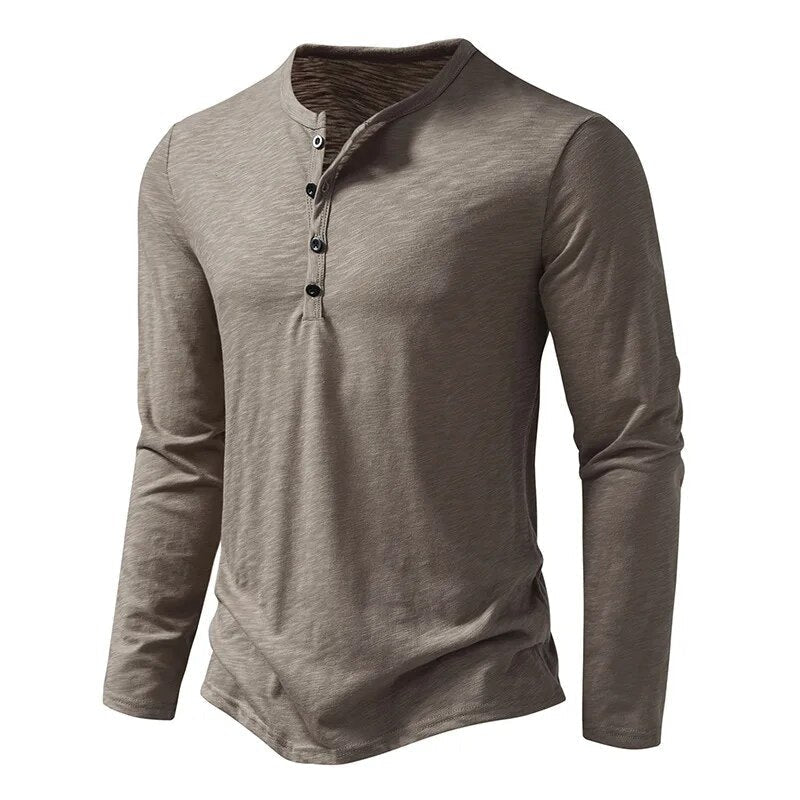 Bequemes Herren Langarm Henley Shirt, Slim-Fit, für zeitlosen Casual-Look.