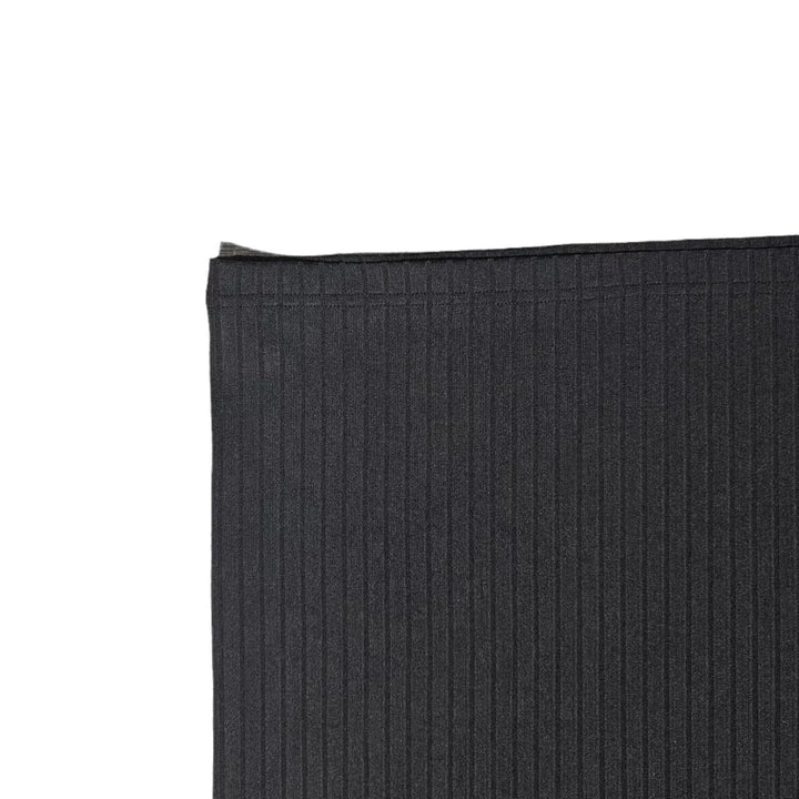 Männer Henley Kurzarm-T-Shirt mit feinem Strukturmuster, Regular Fit, bietet Stil und Komfort.