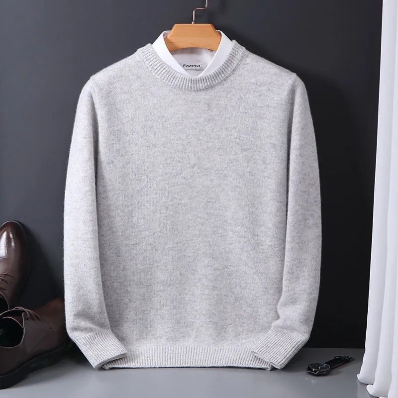 Warmer Herren Pullover im klassischen Schnitt aus Premium-Qualität, perfekt für kalte Wintertage und Freizeit.