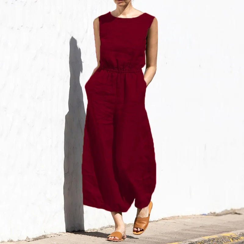 Vielseitiger Damen Jumpsuit, ärmellos und schick, ideal als Freizeitmode oder Partykleidung. Sehr bequem.