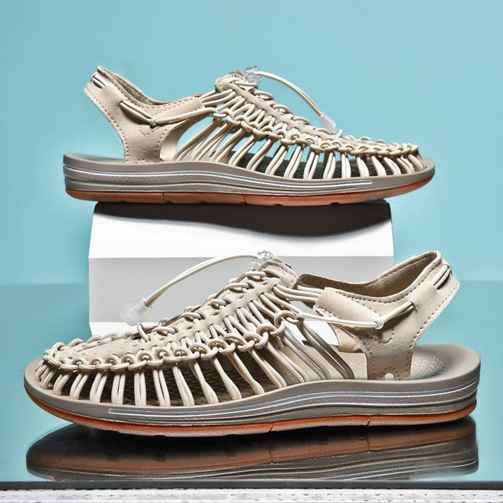 Lioris Sandalen für Damen & Herren mit verstellbaren Riemen für eine perfekte Passform.