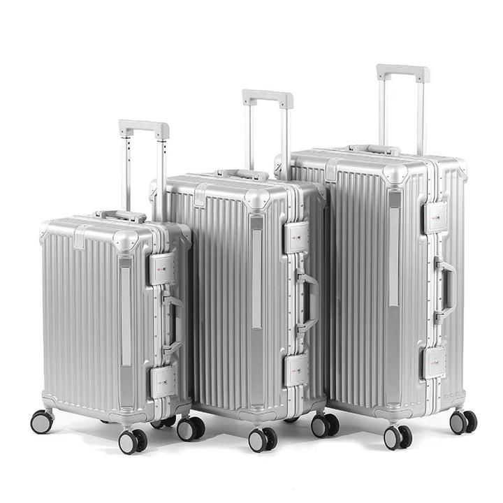 Langlebiger Hartschalenkoffer Tallinn mit verstärktem Aluminiumrahmen. Ideal für robustes Reisegepäck.