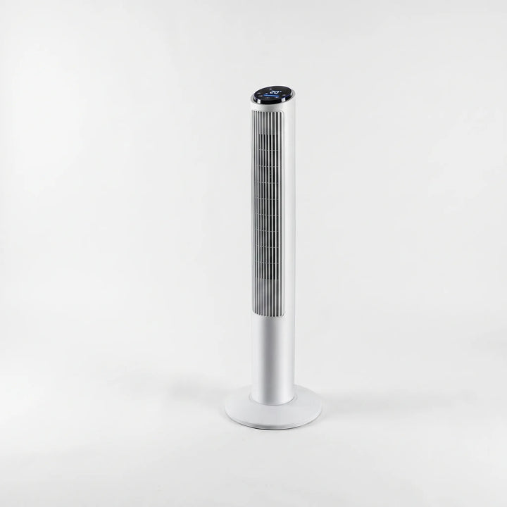 Eleganter, rotorloser Turmventilator in Silber, schlankes Design für leises und smartes Raumklima; ideal für modernes Zuhause.