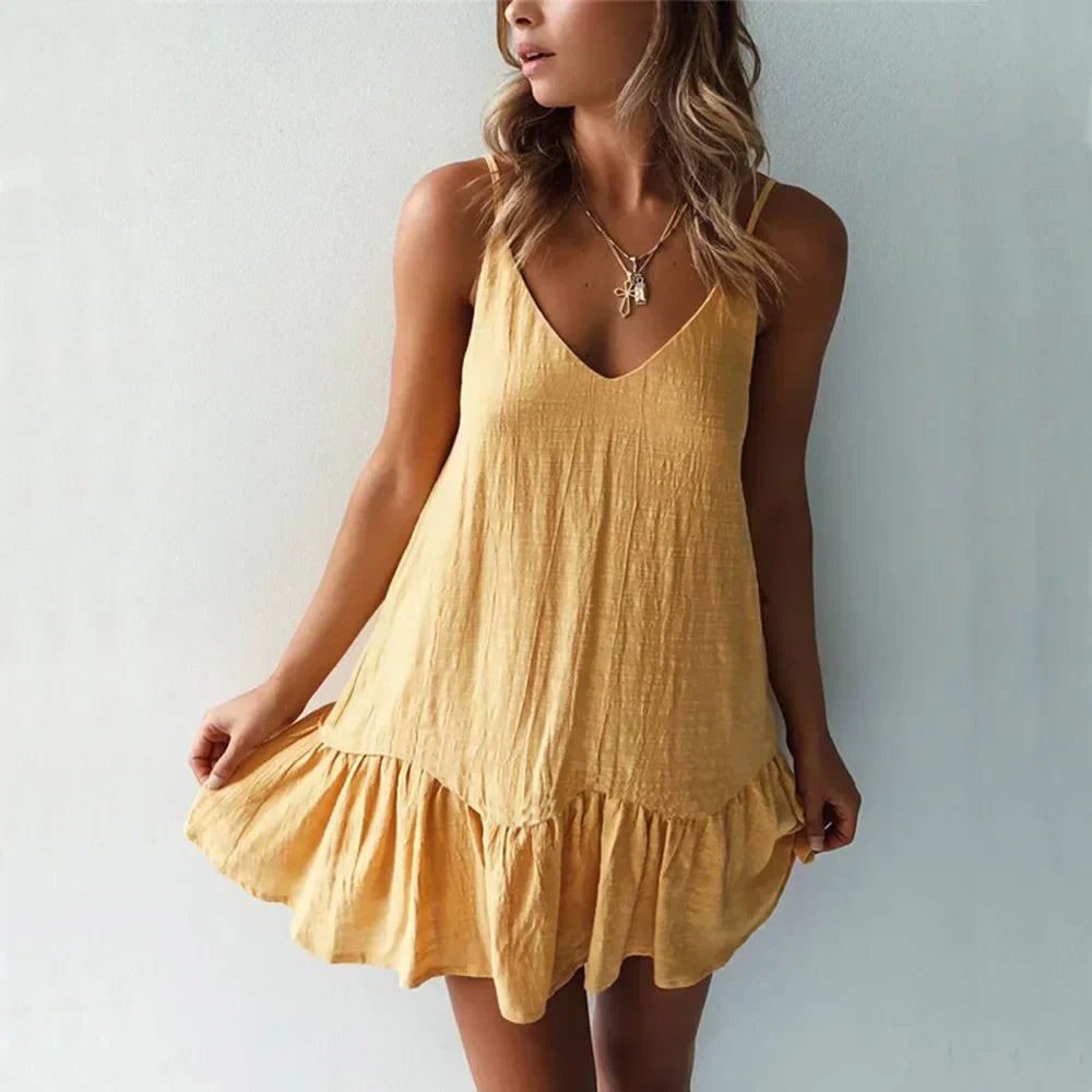 Stilvolles Jolina Damen Sommer Minikleid, verspieltes Rüschenkleid mit V-Ausschnitt und feinen Spaghettiträgern.