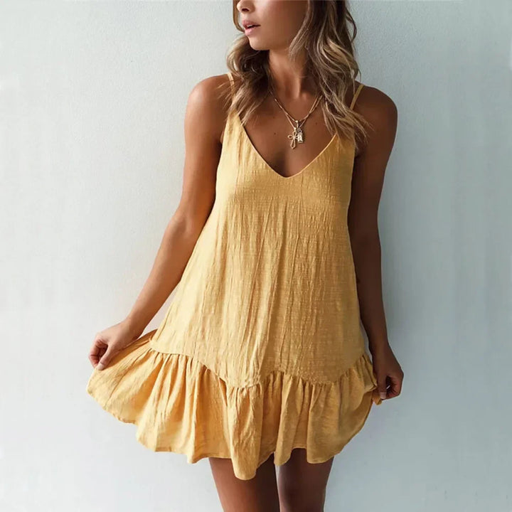 Stilvolles Jolina Damen Sommer Minikleid, verspieltes Rüschenkleid mit V-Ausschnitt und feinen Spaghettiträgern.