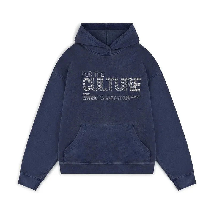 Hochwertiger Herren Streetstyle Hoodie in Schwarz mit auffälligen Strass-Verzierungen und markantem Print.