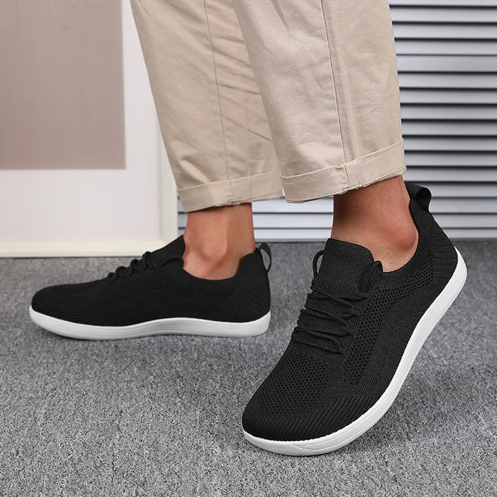Hellblaue Herren Sneaker, weite Zehenbox für bequemen Sitz, atmungsaktiv & strapazierfähig.