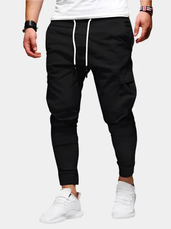 Graue Herren Sporthose, Jogger Stil, flexibel & vielseitig für jede Aktivität.