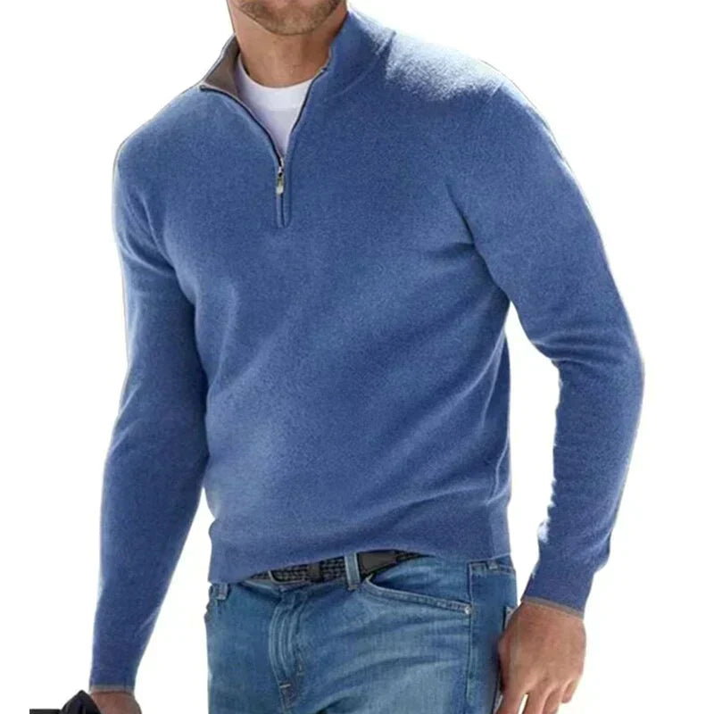 Moderner Herren Half-Zip Pullover, perfekt kombinierbar für stilvolle Freizeitlooks.
