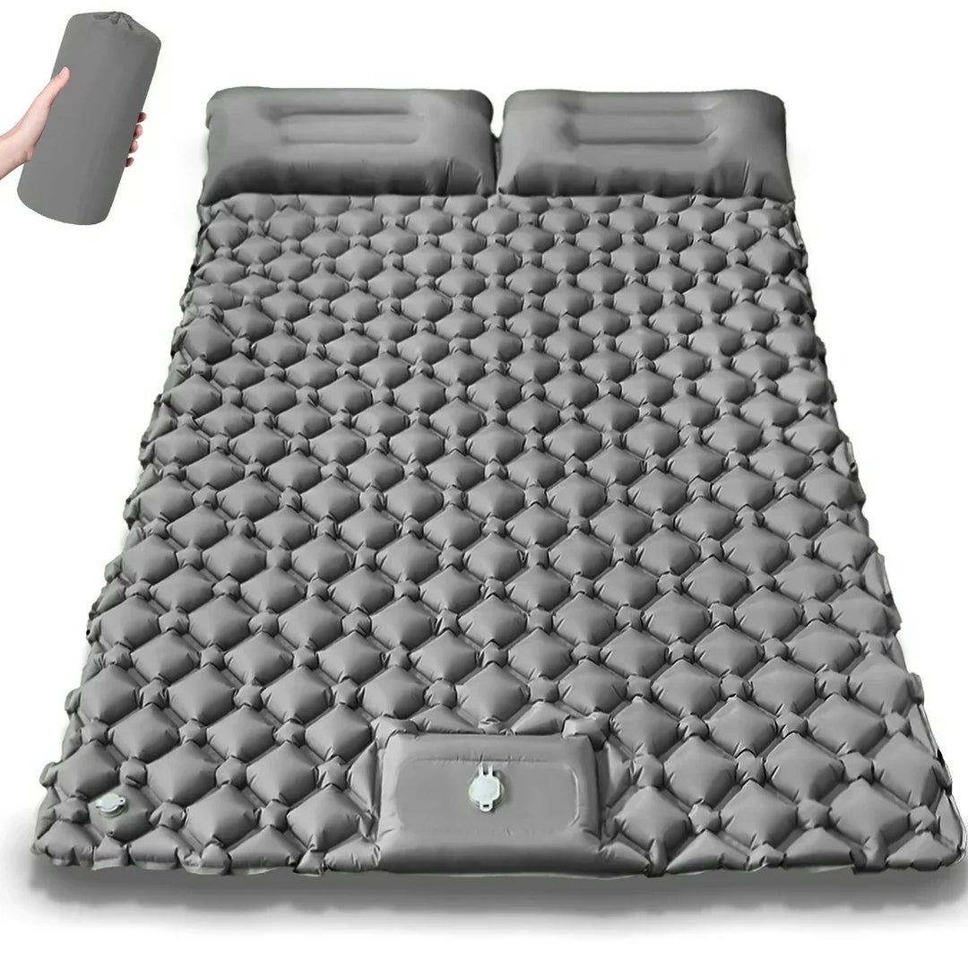 Bequeme, extra breite aufblasbare Doppel-Luftmatratze Kieran, perfekt für erholsamen Schlaf beim Camping.