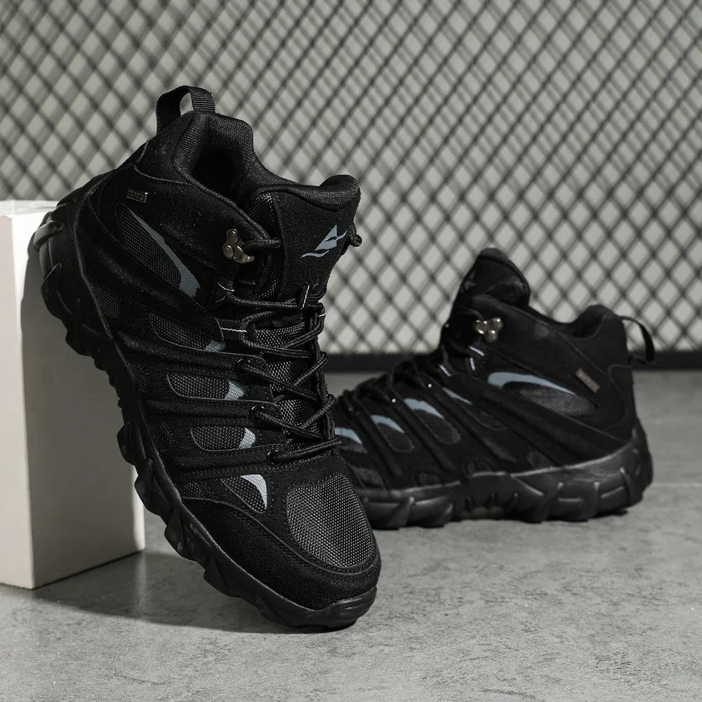 Robuste Herren Mid-Top Wanderschuhe, atmungsaktiv, ideal für lange Trekking-Touren im Gelände.