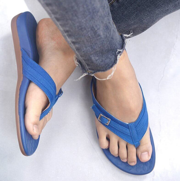 Gesunde Füße dank dieser bequemen Damensandalen. Orthopädisches EVA-Fußbett für beste Unterstützung.