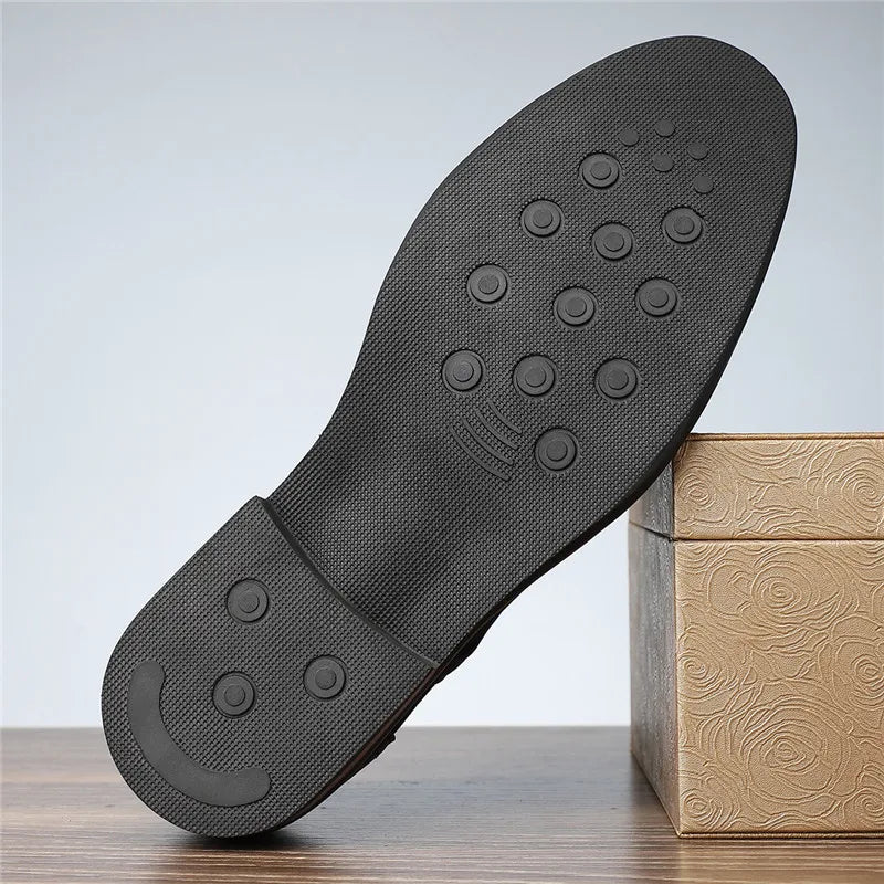 Vielseitige zweifarbige Herren Oxford Brogues Business-Schnürschuhe. Elegant für Büro, stilvoll für Freizeit.