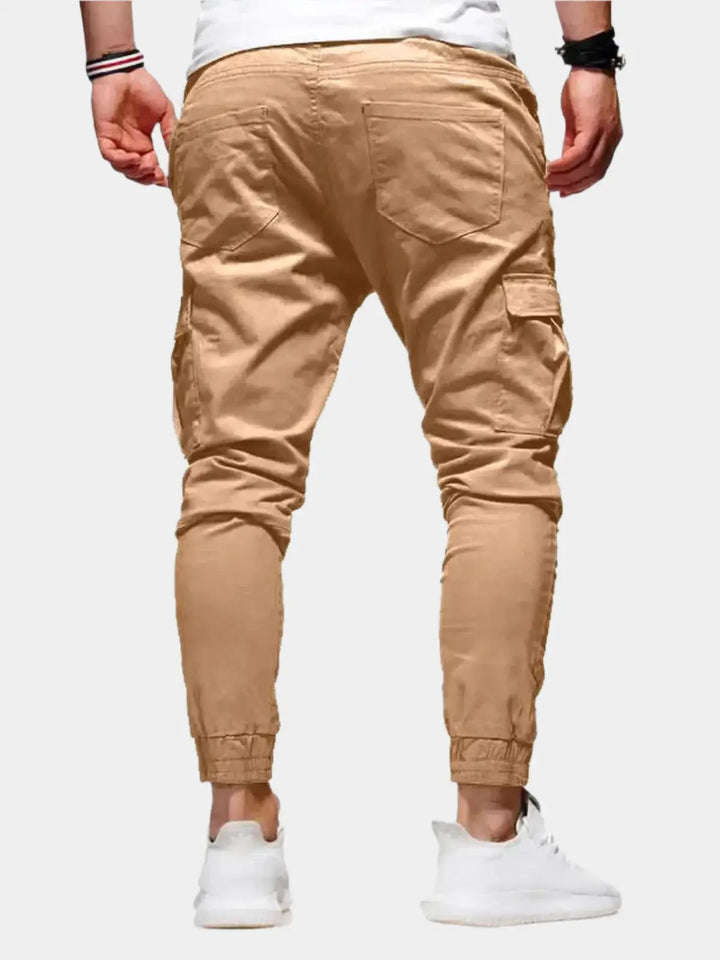 Vielseitige Männer-Joggerhose, bequem & stilvoll für Sport, Alltag & jede Saison.
