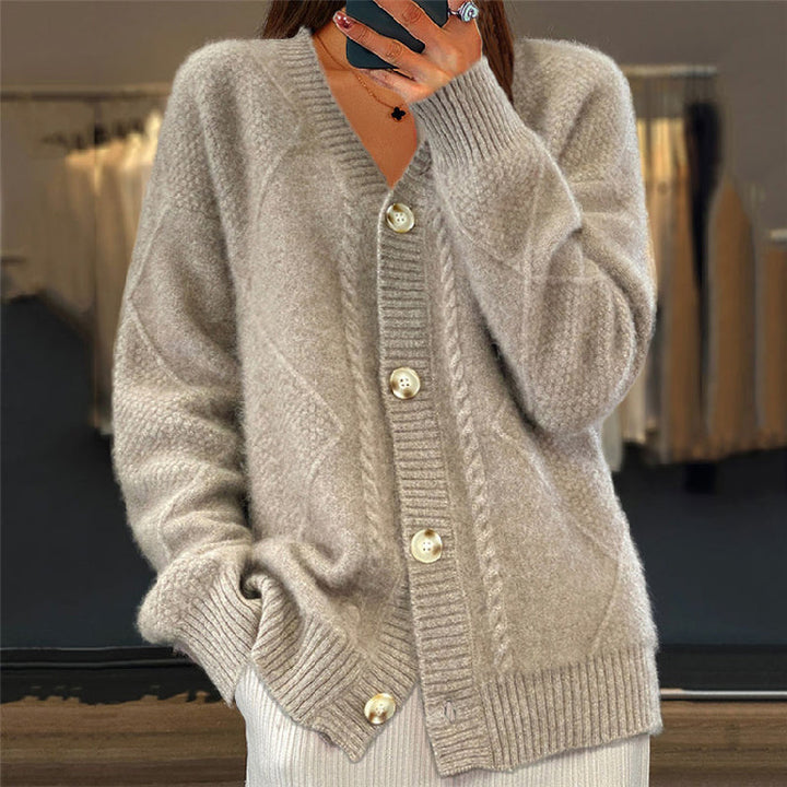 Elegante Damen-Strickjacke mit langen Ärmeln in Grau, ideal als legerer Überwurf für Freizeit.