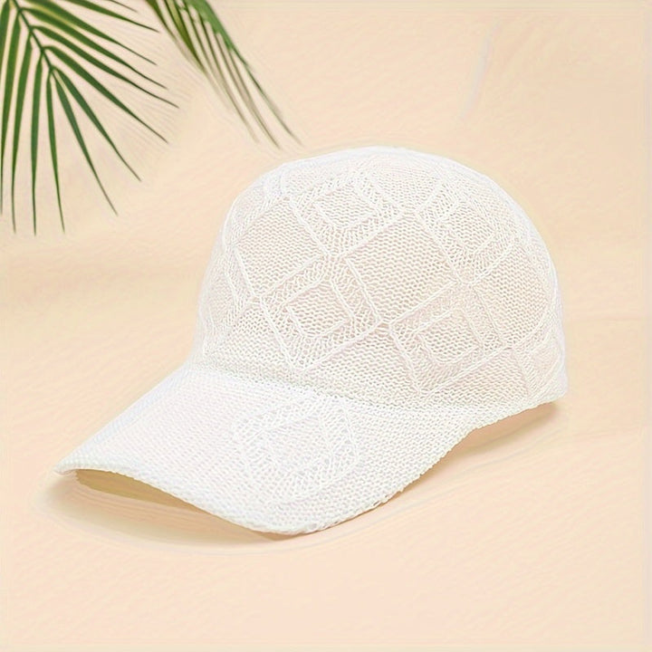 Damen Sommerkappe, gehäkelt & atmungsaktiv. Verstellbare Baseball Cap mit Schirm für modischen Sonnenschutz im Freien.