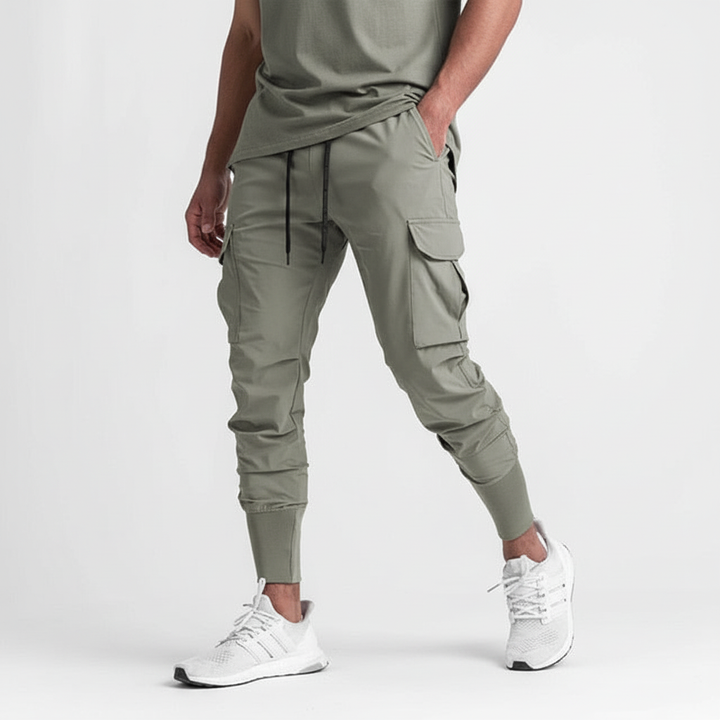 Komfortable Francis Jogger für Herren, atmungsaktiv & dehnbar, mit seitlichen Taschen, für jeden Tag.