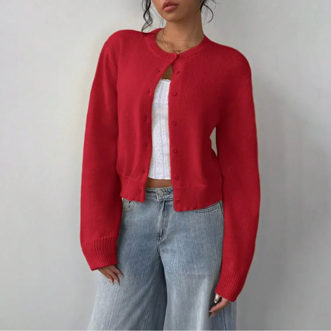 Modische kurze Damenjacke mit Knopfleiste. Ein Must-have für einen eleganten Freizeitlook.