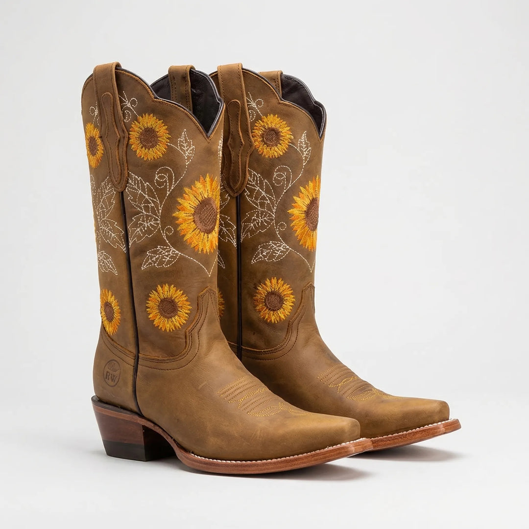 Modische Damen Westernstiefel mit spitzer Zehe, bequemem Blockabsatz & mittelhohem Schaft für Boho-Looks.