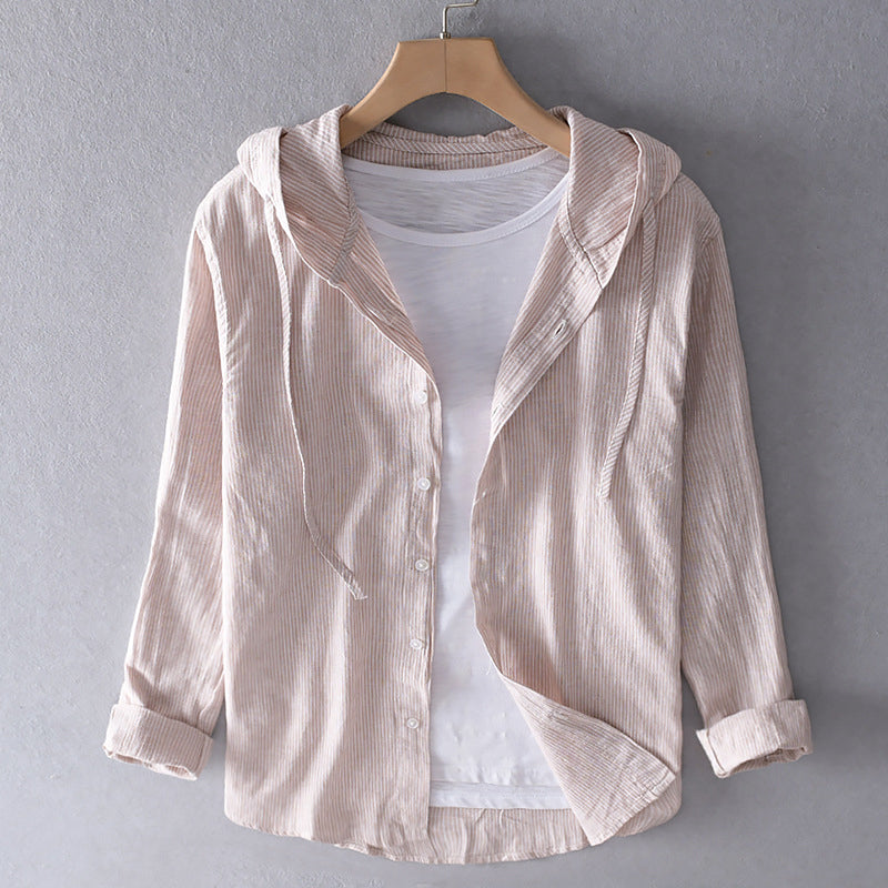 Leichte Damen Kapuzenbluse für Frühlingsmode. Lässiger Stil und bequeme Passform für Freizeit.