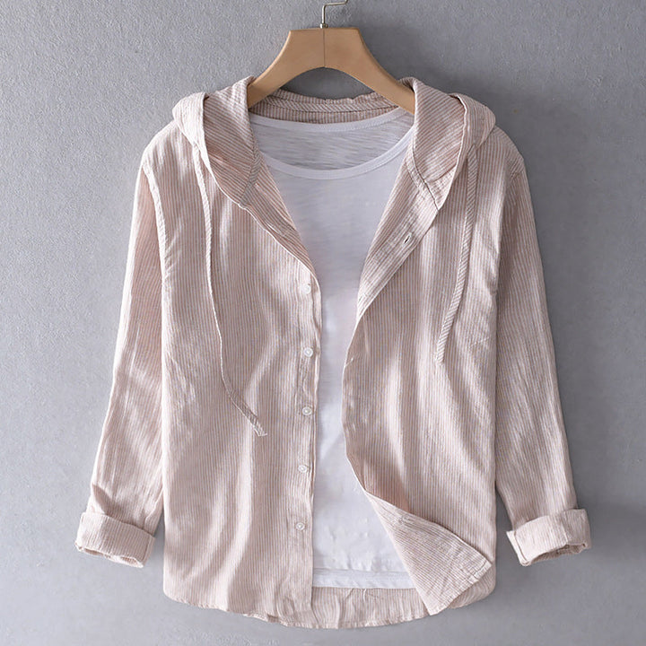 Leichte Damen Kapuzenbluse für Frühlingsmode. Lässiger Stil und bequeme Passform für Freizeit.