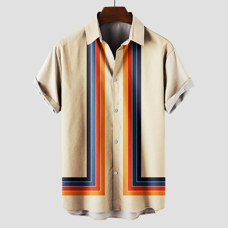Herren Retro Sommer Hemd mit Streifen in Beige/Braun, lässiger Kurzarm-Stil für heiße Tage.