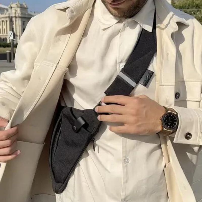 Diebstahlsichere Schultertasche für Herren, mit verstellbarem Gurt & optimaler Organisation.