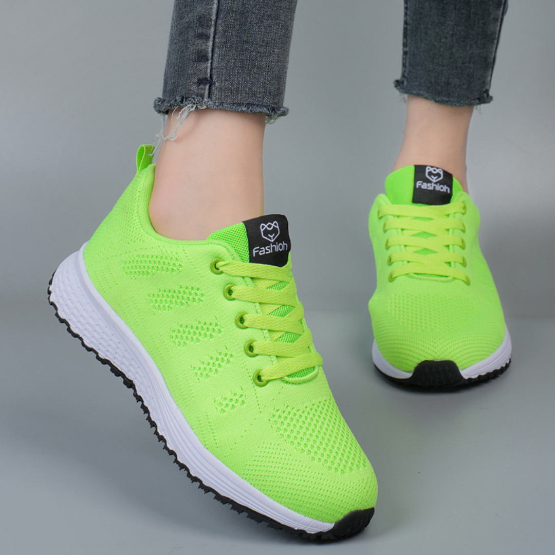 Stilvolle & leichte Damen-Sneaker in modernem Design, atmungsaktiv & perfekt für den aktiven Alltag.