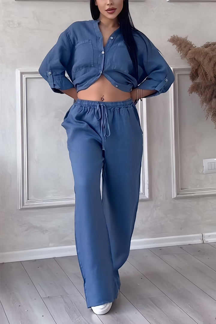 Frida Damen Set mit weicher Bluse & weiter Hose. Perfekt für Urlaubskleidung, ein stilvolles Sommer Outfit.