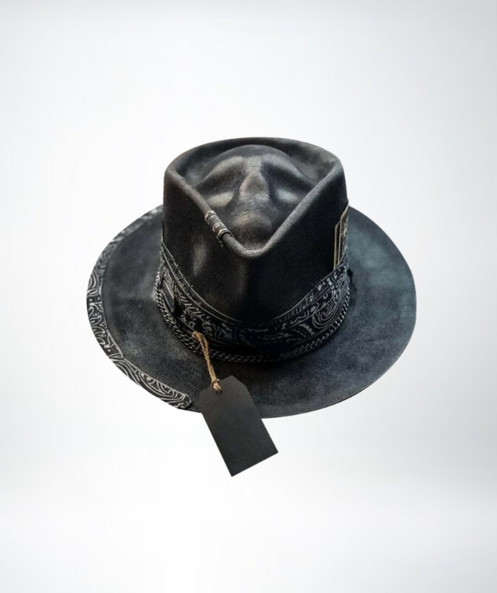 Unisex handgefertigte Totenkopf Mütze aus Strick, Statement Beanie für Streetwear Mode.