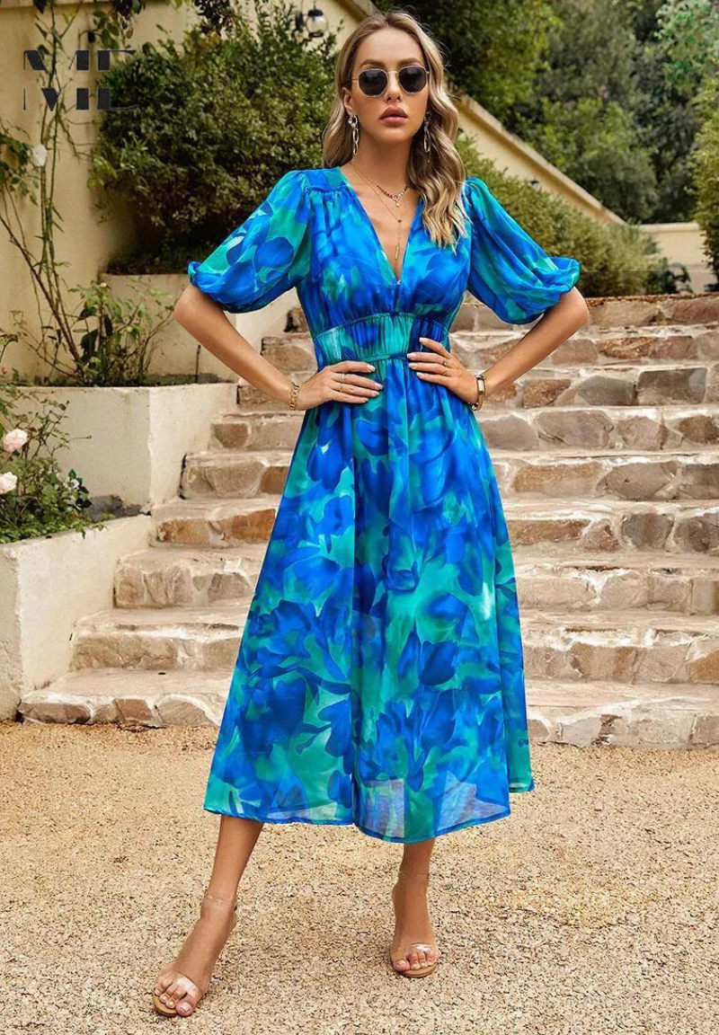Damen Sommer Midi Blumenkleid, V-Ausschnitt, Puffärmel, betont die feminine Silhouette elegant.