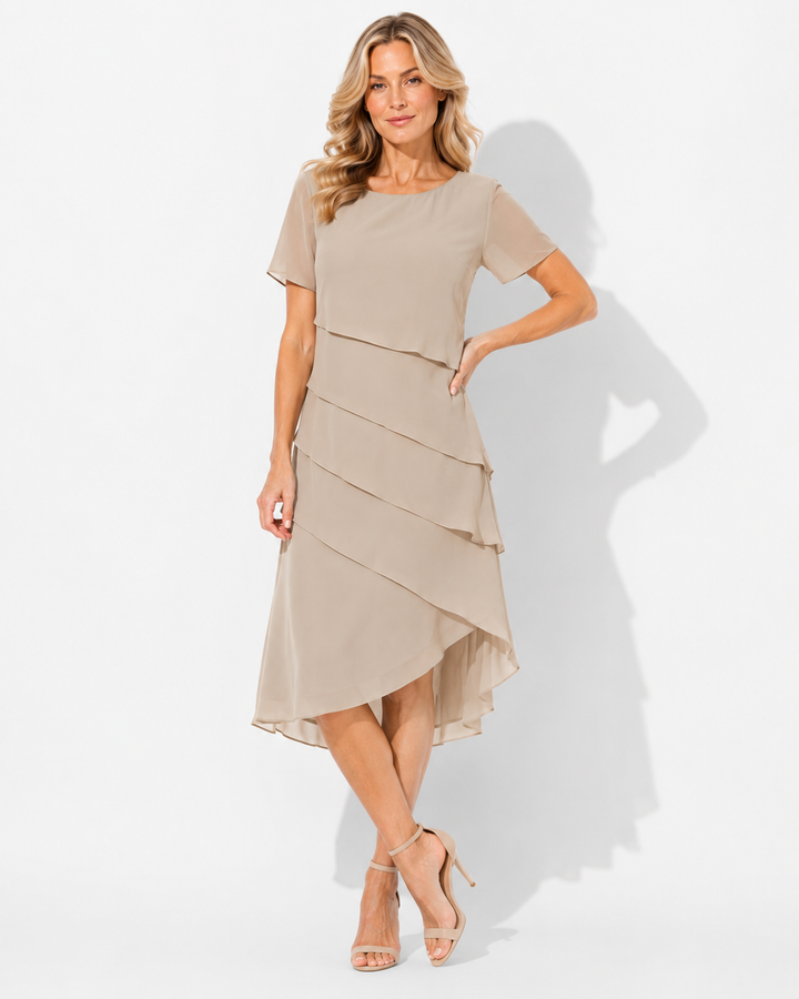Schickes, fließendes Damen Midikleid. Locker geschnitten, schmeichelhaft & modern, ideal als Abendkleid.