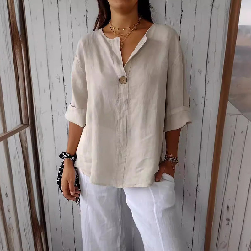 Leichte Damen Sommerbluse mit lockerem Schnitt, V-Ausschnitt und Kurzarm für entspannte Eleganz im Alltag.
