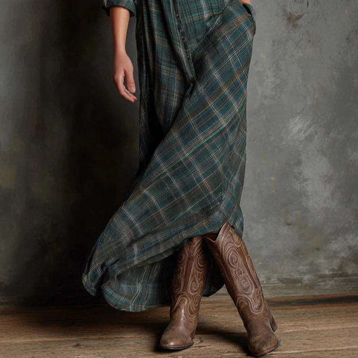 Damen Hemdkleid Maxi kariert, mit durchgehender Knopfleiste und langen Ärmeln. Komfortables Herbst-Freizeitkleid.