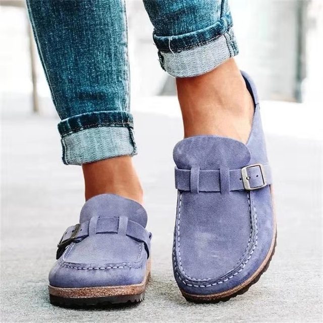 Stilvolle Damen Retro-Slipper in Braun, perfekte Alltagsschuhe & Bequemschuhe.