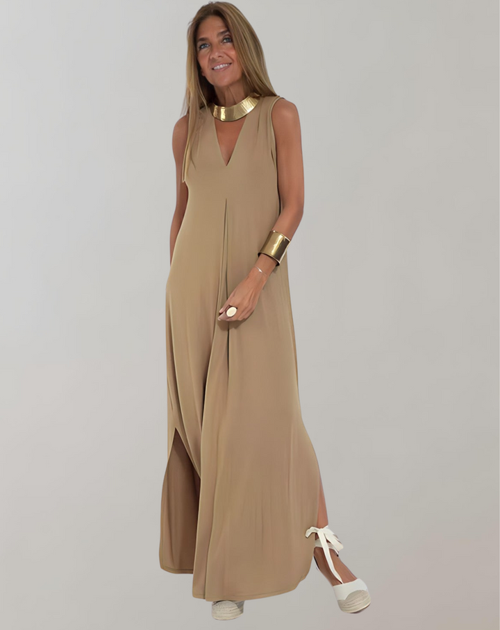 Figurbetontes Damen Maxikleid mit V-Ausschnitt. Elegantes Slim Fit Design, perfekt für Freizeit oder Abendmode.