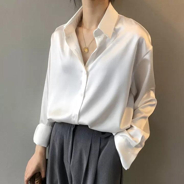 Leichte Damen Langarm Sommerbluse. Elegant & bequem, perfekt für warme Tage und stilvolle Outfits.