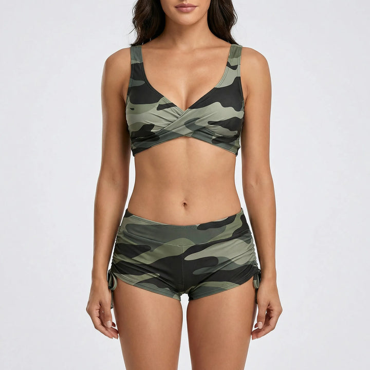 Verstellbares Damen Bikini Set Chiara, zweiteilig und figurbetont, perfekt für den Sommerurlaub.