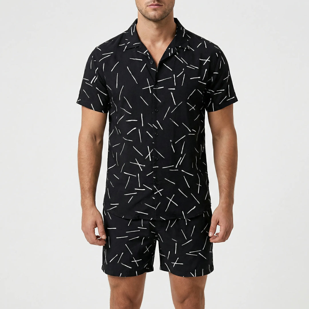 Stylisches Herren Sommeroutfit Jamal mit Print, ideal für Urlaub, Strand oder Festival.