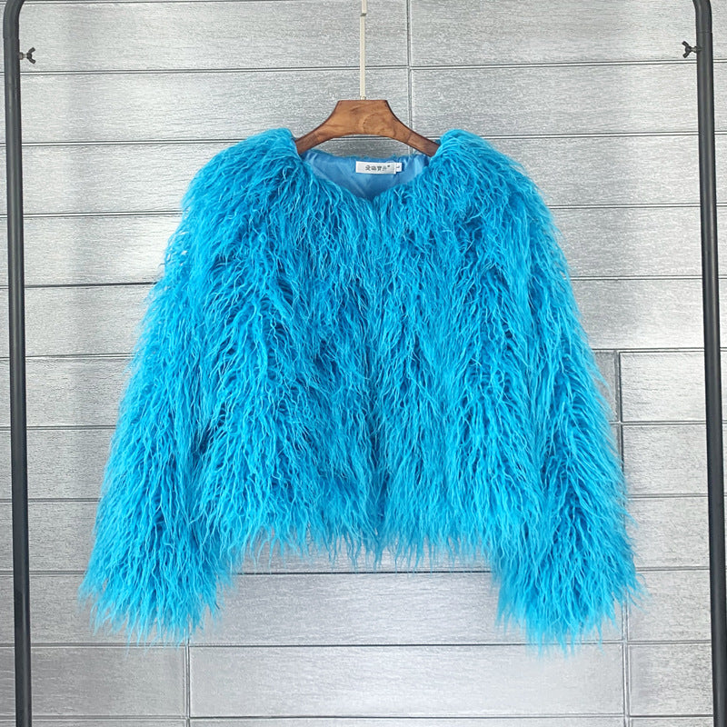 Warmer Damen Kunstpelzmantel Soraya: Die perfekte Wahl für elegante Wintermode.