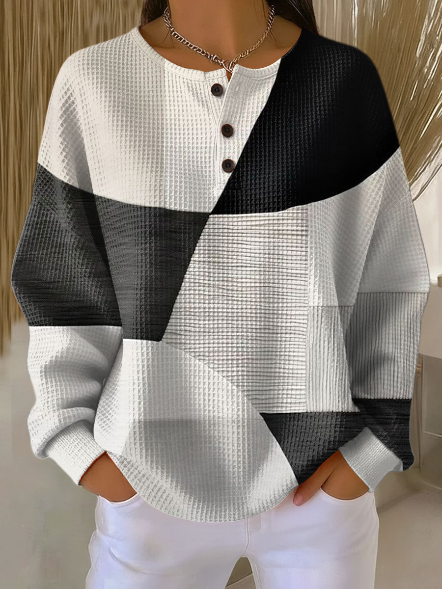 Bequemer, warmer Damen Winterpullover in Weiß, mit loser Passform und langen Ärmeln. Ideal für Komfort im Alltag.